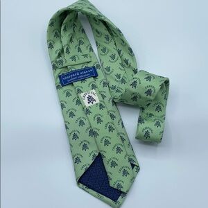 Vineyard Vines Crestival Green Navy Silk‎ Tie